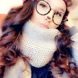 Meet your Posher, Madison